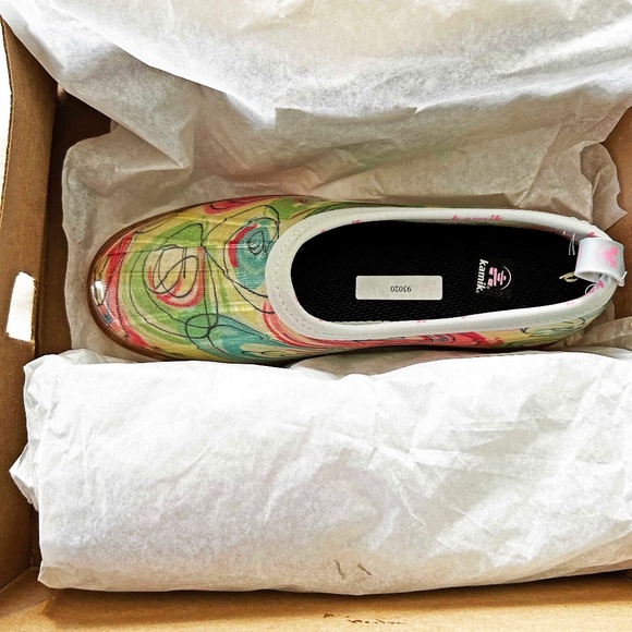 SHOES, KAMIK 4 WHEEL DRIVE OUTDOOR GEAR, RUBBER, SZ 7, GREEN MIX, MADE IN CANADA - Picture 9 of 11